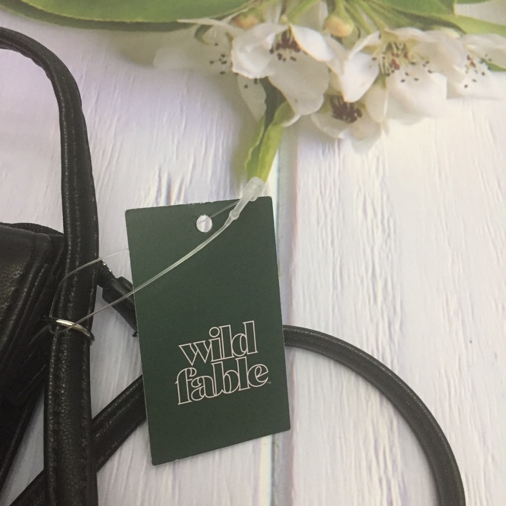 NWT Wild Fable Black Mini Crossbody Bag Wallet - Picture 9 of 9